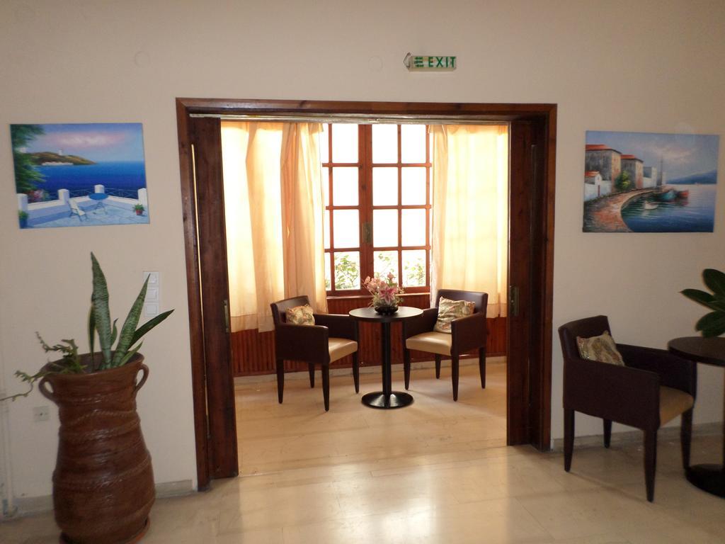 Tina Hotel La Canée Extérieur photo