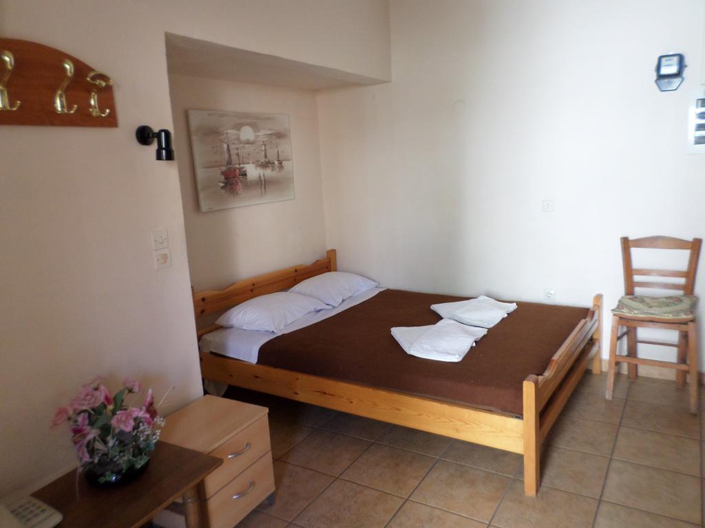 Tina Hotel La Canée Chambre photo