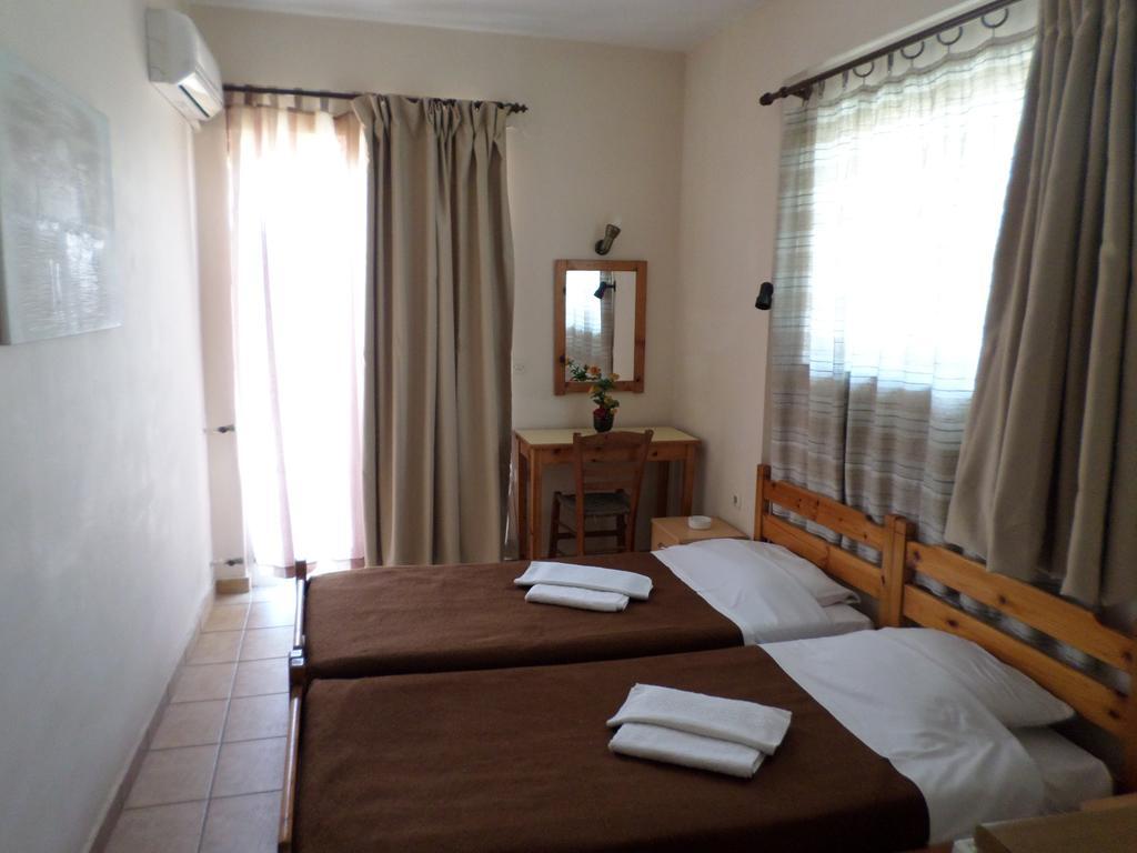 Tina Hotel La Canée Chambre photo