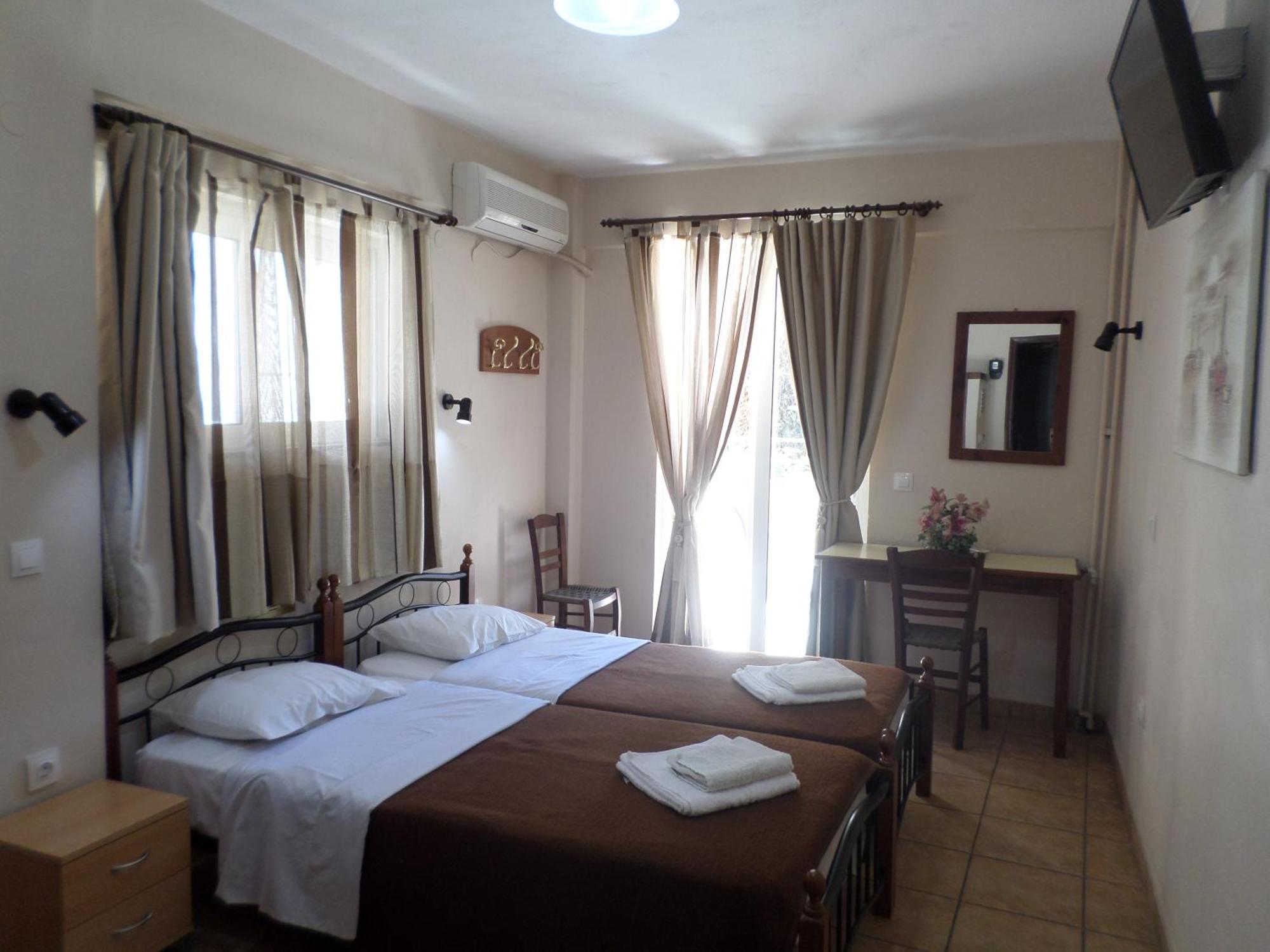 Tina Hotel La Canée Extérieur photo